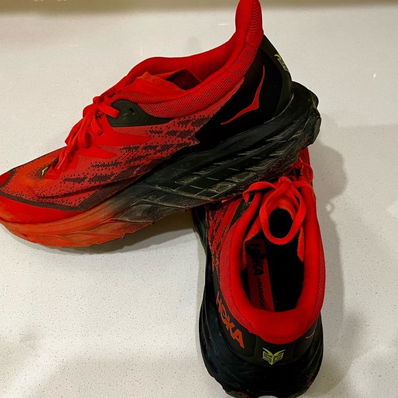HOKA Speedgoat 5, men’s size 10D, great shape, tread like new - Picture 4 of 10